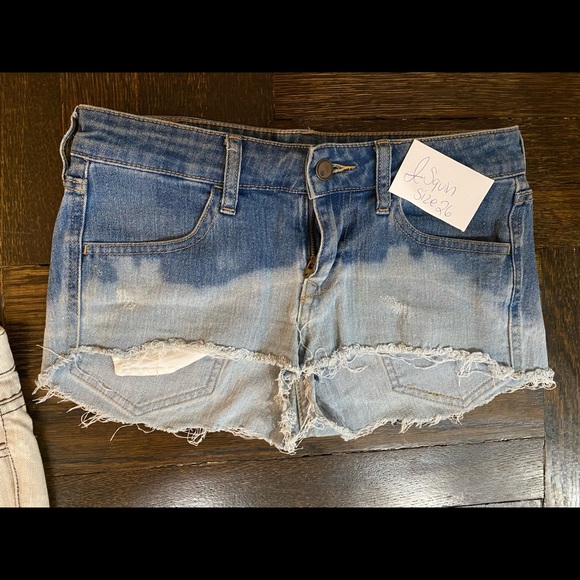 Lot of assorted Jean shorts - Picture 5 of 7